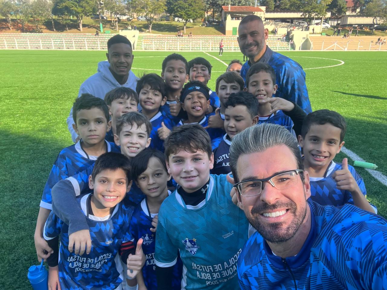 Interação entre alunos da Craque de Bola